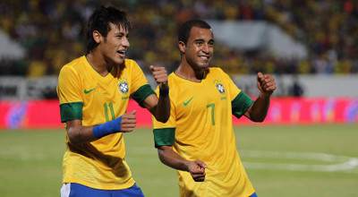 

KumkumArts Neymar Poster 12 x 18 Inch HD Quality Material Gloss Paper Paper Print(18 inch X 12 inch, Rolled)