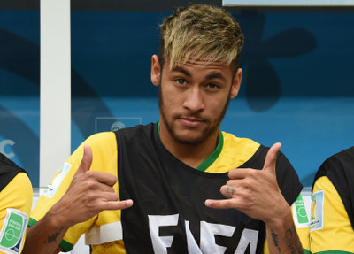 

KumkumArts Neymar Poster 12 x 18 Inch HD Quality Material Gloss Paper Paper Print(18 inch X 12 inch, Rolled)