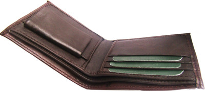 

Poland Men Black Genuine Leather Wallet(5 Card Slots), Brown