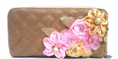 

CrazyHut Casual Brown Clutch