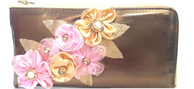 

CrazyHut Casual Gold Clutch