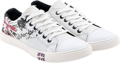 

Gubatti Red Paint/2017 Sneakers For Men(Multicolor, White