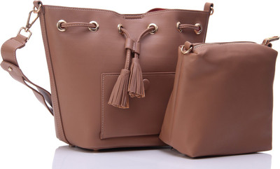 

Sathavi Shoulder Bag(Brown)