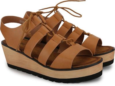 

Jealous 21 Women Tan Wedges