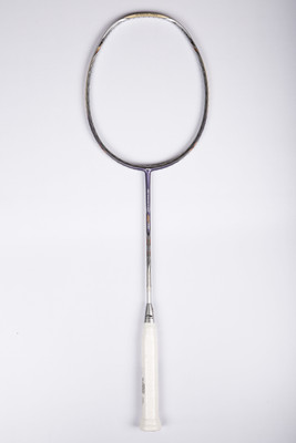 

Li-Ning 3D Break free 90 TD Purple Unstrung Badminton Racquet(G2 - 3.75 Inches, 84 g)