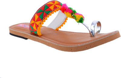 

AirSoon Women Silver Flats