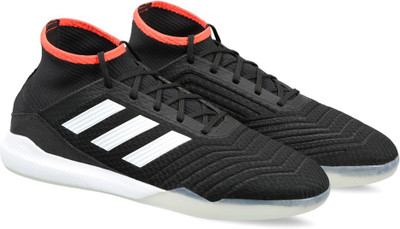 

ADIDAS PREDATOR TANGO 18.3 TR Football Shoes For Men(Black, White, Cblack/ftwwht/solred