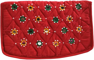 

Belladona Party Red Clutch
