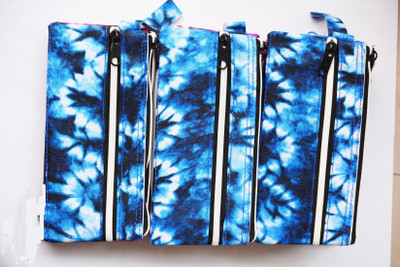 

NMRK,R R Enterprises NMRK103 Pouch(White, Blue), Blue;white