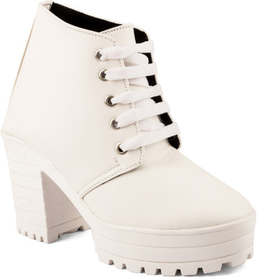 

Claggy Claggy White Boots Boots For Women(White