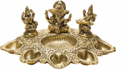 

VAlMONT Ganesh Laxmi and Sarasvati Diya Tray Showpiece Decorative Showpiece - 8.89 cm(Aluminium, Gold)