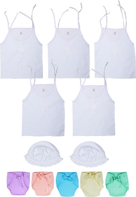 

Sathiyas White Jabla with Nappies and Caps(White)