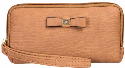 

Levise London Casual Brown Clutch