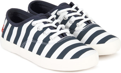 

United Colors of Benetton Boys Lace Sneakers(Dark Blue, 901