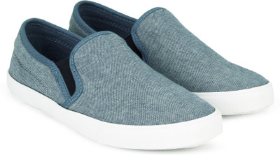 

United Colors of Benetton Boys Slip on Sneakers(Blue, 901