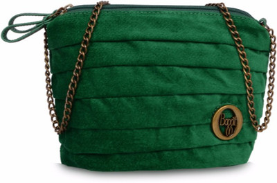 

Baggit Women Casual Green Nylon Sling Bag