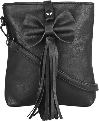 

DI-BELLA DI-BELLA Sling Bag(Black, 2)