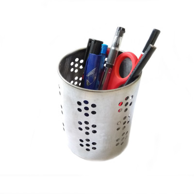 

Sphiron 1 Compartments Stainless Steel Toothbrush Holder(Steel)