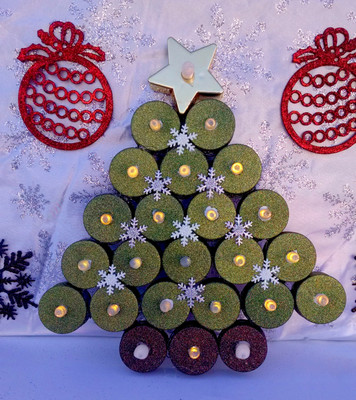 

KumkumArts Christmas Poster 12 x 18 Inch HD Quality Image, Gloss Paper, Unframed, Qty 1 Paper Print(18 inch X 12 inch, Rolled)