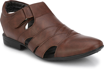 

Fentacia Men Brown Sandals