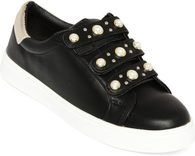 

Flat n Heels Casuals For Women(Black