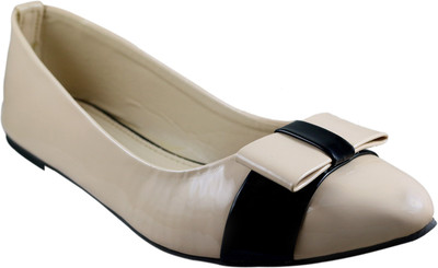 Mega Steps Women Beige Flats