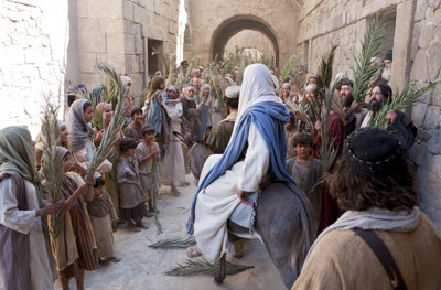 

KumkumArts Jesus Poster 12 x 18 Inch, HD Quality Image, Gloss Paper, Unframed, Qty 1 Paper Print(18 inch X 12 inch, Rolled)