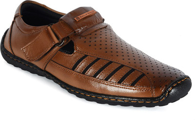 

Bacca Bucci Men Tan Sandals