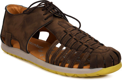 

Bacca Bucci Men Brown Casual