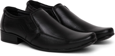 

WildHorn WS0015 Slip On For Men(Black