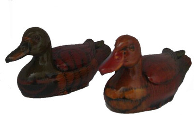 

DivyaMantra Feng Shui Wish Fulfilling Pair of Mandarin Ducks Love Luck Bedroom Decor Decorative Showpiece - 8 cm(Plastic, Multicolor)
