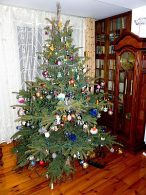 

KumkumArts Christmas Poster 12 x 18 Inch HD Quality Image, Gloss Paper, Unframed, Qty 1 Paper Print(18 inch X 12 inch, Rolled)