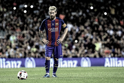 

KumkumArts Football Poster 12 x 18 Inch, HD Quality Image, Gloss Paper, Unframed, Qty 1 Paper Print(12 inch X 18 inch, Rolled)