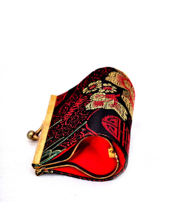 

Brandbuckets Casual Multicolor Clutch