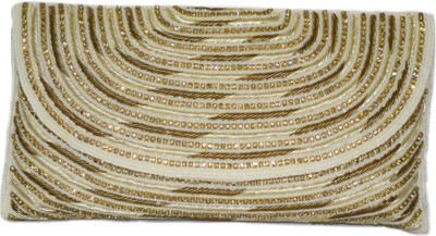 

SM Shopper Party White Clutch
