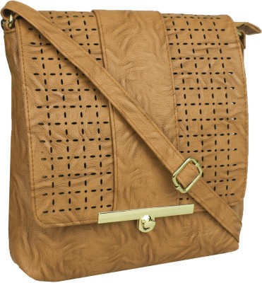 

LI LEANE Shoulder Bag(Tan)