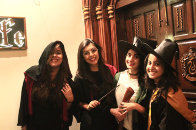 

KumkumArts Harry Potter Poster 12 x 18 Inch, HD Quality Image, Gloss Paper, Unframed, Qty 1 Paper Print(18 inch X 12 inch, Rolled)