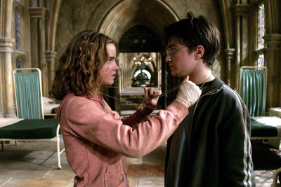 

KumkumArts Harry Potter Poster 12 x 18 Inch, HD Quality Image, Gloss Paper, Unframed, Qty 1 Paper Print(18 inch X 12 inch, Rolled)