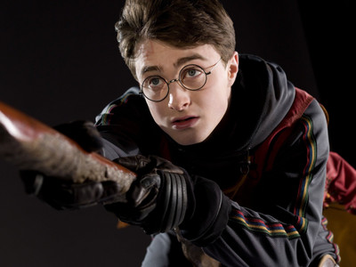 

KumkumArts Harry Potter Poster 12 x 18 Inch, HD Quality Image, Gloss Paper, Unframed, Qty 1 Paper Print(18 inch X 12 inch, Rolled)