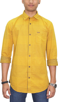 SOUTHBAY Men Printed Casual Yellow Shirt