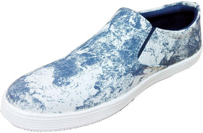 

tailgate Loafers For Men(Blue, White