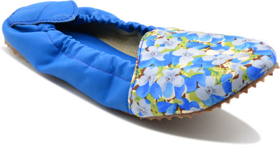 

Myra Floral Print Fold-Up Casuals For Women(Blue, Blue floral print
