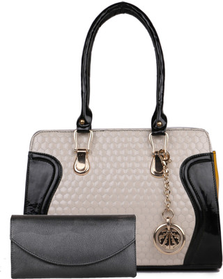 

Dyana Core Shoulder Bag(White, Black), Black;white