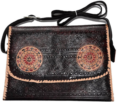 

Estheticmind Women Casual Multicolor Genuine Leather Sling Bag