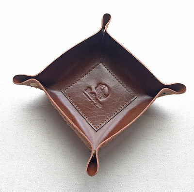 

Bullzeye Leathers 1 Compartments Leather Leather Tray(Tan)