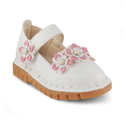 

KITTENS Girls Velcro Ballerinas(White