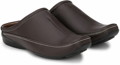 

Andrew Scott Men Brown Sandals
