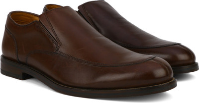 

Clarks Coling Step Walnut Leather Slip On For Men(Brown