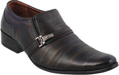 

Mochi Awesome Slip On For Men(Brown, 46;bronze