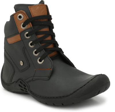 

IShoes GENUINE LEATHER ANTI SKID RUGGED OUTDOOR BOOTS Boots For Men(Black